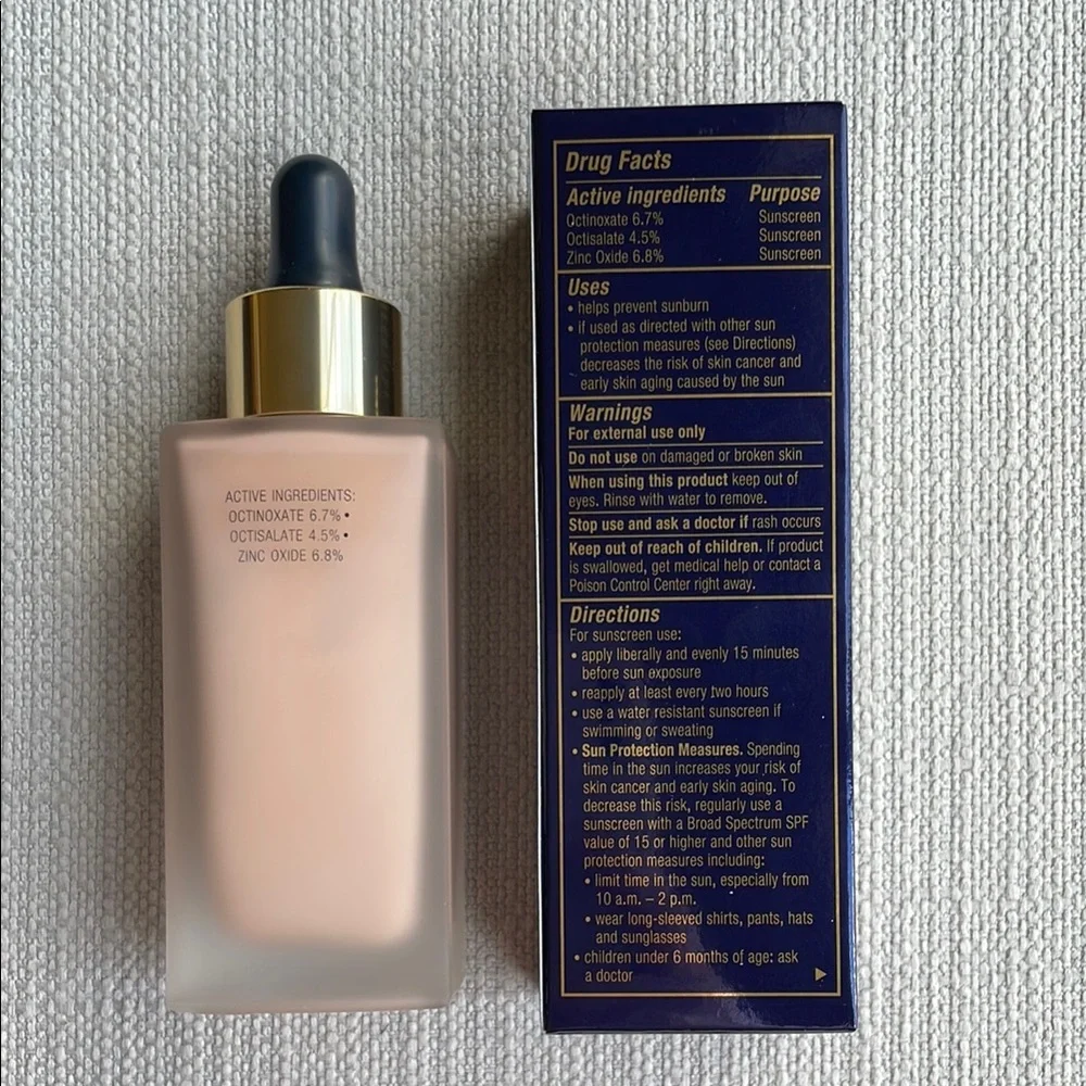 Estée Lauder Futurist SkinTint Serum Foundation SPF 20- 2C3 Fresno